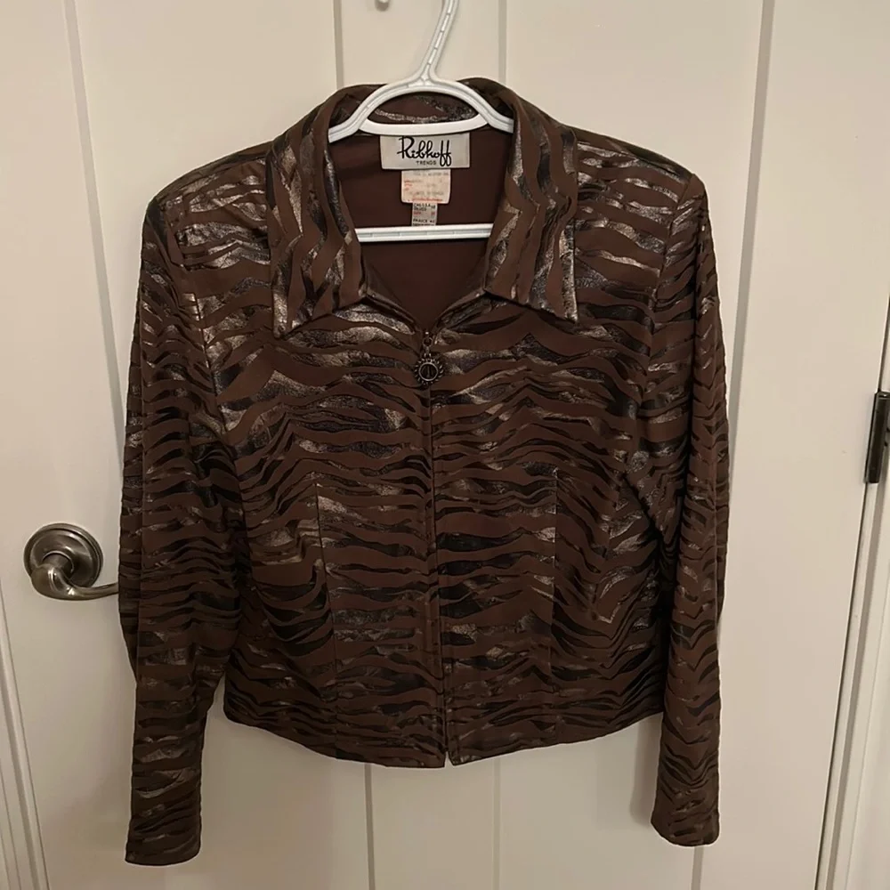 Stylish Joseph Ribkoff zippered jacket - Picture 1 of 3